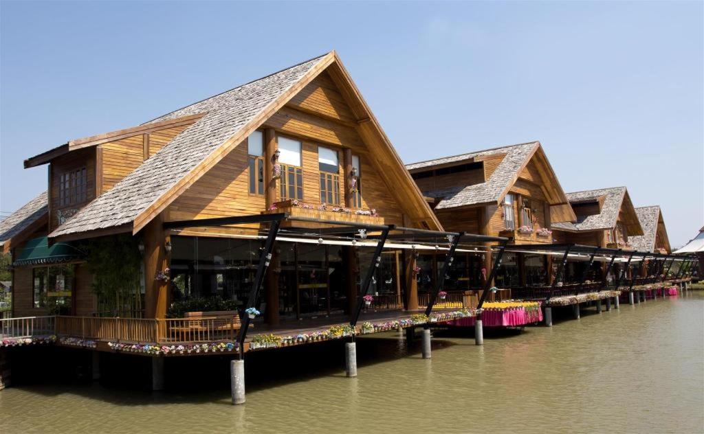 Hotel Le Cafe Royale Pattaya Exterior foto